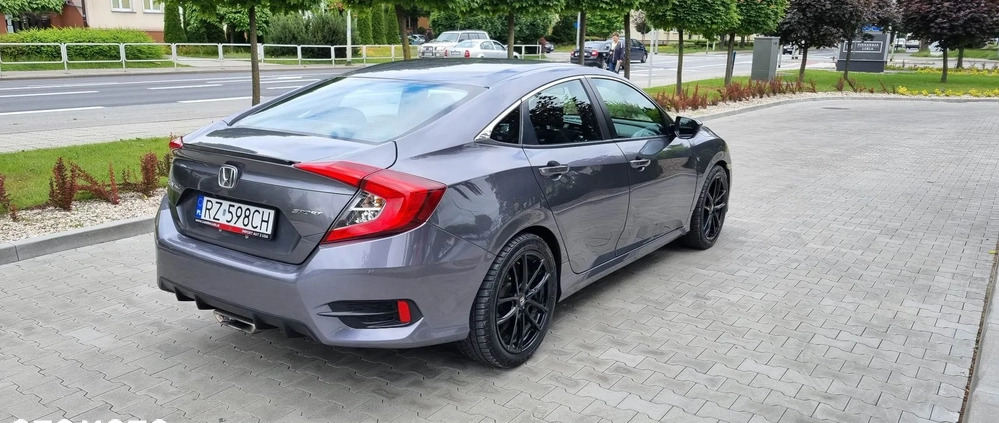 Honda Civic cena 73599 przebieg: 50000, rok produkcji 2020 z Rzeszów małe 172